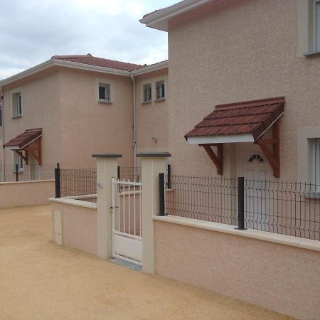 Klm Hotel Roussillon  Exterior photo